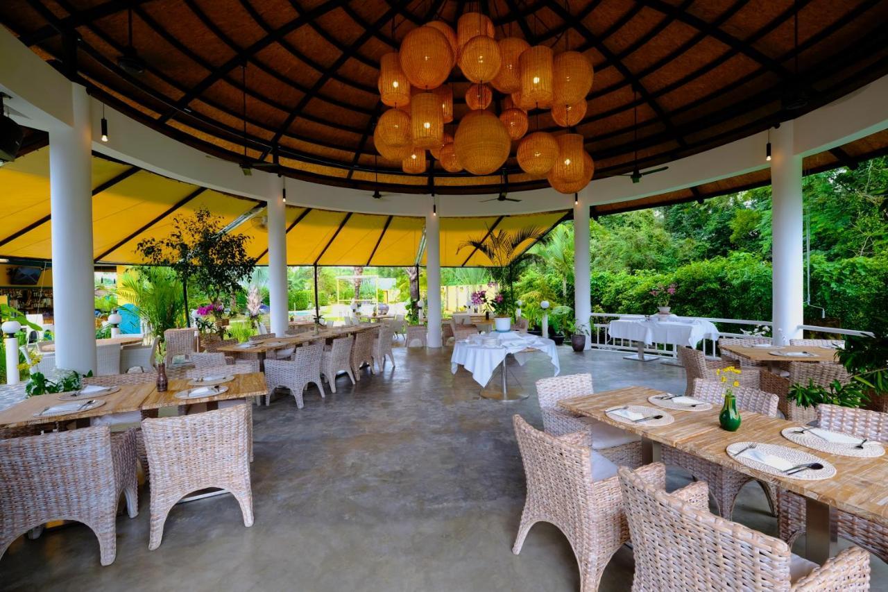 Barong Resort Ban Phe Buitenkant foto